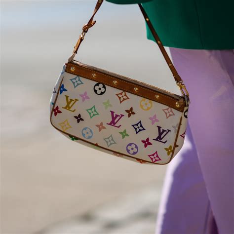 louis vuitton purse deals|louis vuitton one day discount.